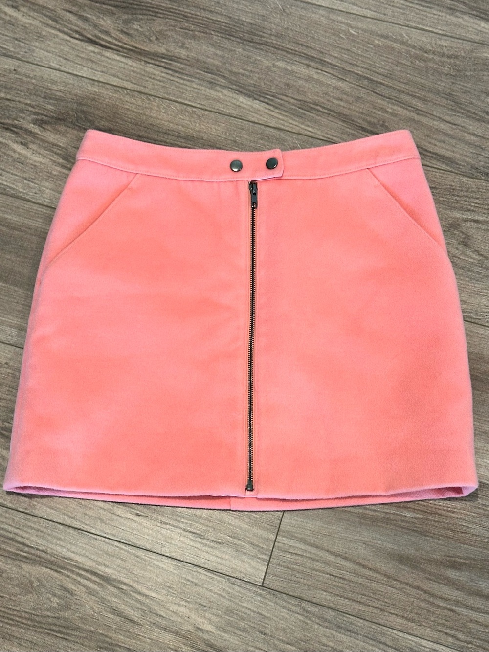New! Crosby by Mollie Burch Coral Pink Zip-Front Mini Skirt Size 8